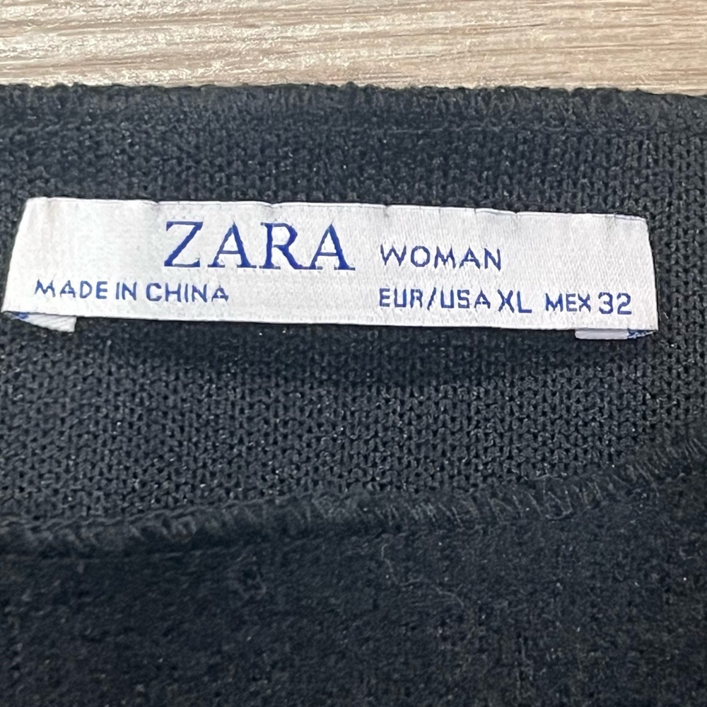 Zara women's sweater with three buttons on the shoulder size XL - Picture 13 of 16